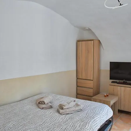 Voute Avec Jacuzzi Privatif, Treves, Cevennes *